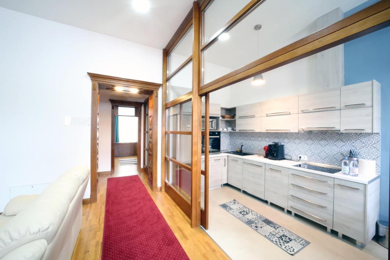 Virag Apartman Luxury Odorheiu Secuiesc Exteriör bild
