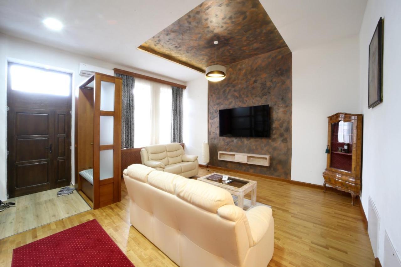 Virag Apartman Luxury Odorheiu Secuiesc Exteriör bild